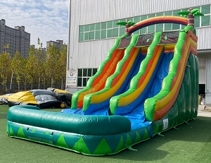 Wasserrutsche Hüpfburg